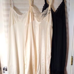 Vintage slips so pretty! Feminine 34 slips lingerie